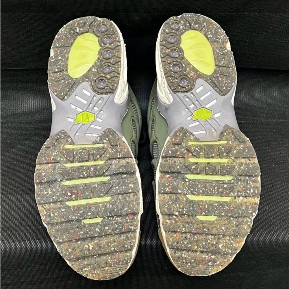 Men's Olive Green and Black Mesh Athletic Sneakers - Picture 8 of 8